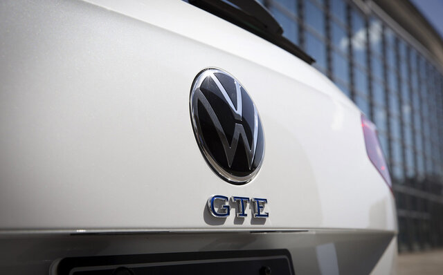 EV航続距離が伸びて普段使いではCO2排出ゼロに──PHEVモデルのパサート GTE ヴァリアントがデビュー|Volkswagen EV航続距離が伸びて普段使いではCO2排出ゼロに──PHEVモデルのパサート GTE ヴァリアントがデビュー|Volkswagen