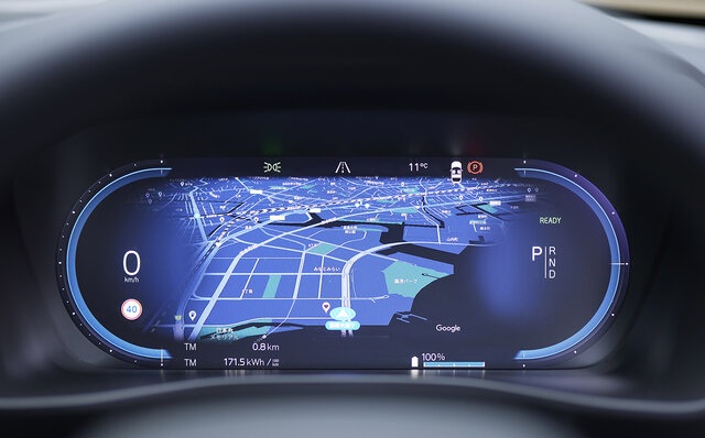 合計出力300kW、0-100km/h加速4.7秒の走りや如何に？──ボルボのBEV「C40」に試乗｜VOLVO