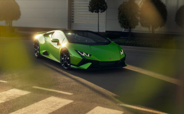 ランボルギーニ ウラカンにV10エンジンを搭載した後輪駆動の新モデル「テクニカ」誕生|Lamborghini ランボルギーニ ウラカンにV10エンジンを搭載した後輪駆動の新モデル「テクニカ」誕生|Lamborghini