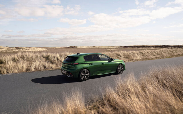 ステランティスが新型プジョー308と308SWの日本での販売を開始|PEUGEOT ステランティスが新型プジョー308と308SWの日本での販売を開始|PEUGEOT