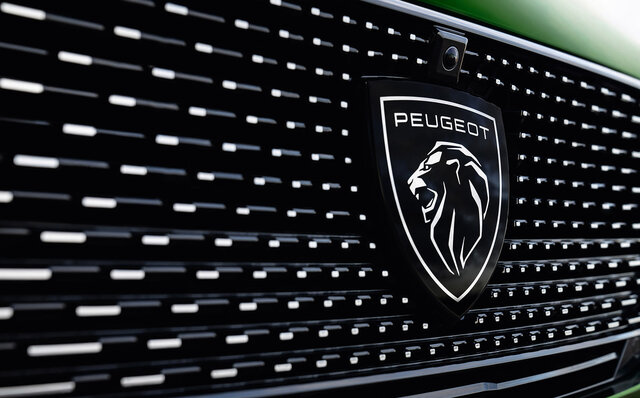 ステランティスが新型プジョー308と308SWの日本での販売を開始|PEUGEOT ステランティスが新型プジョー308と308SWの日本での販売を開始|PEUGEOT