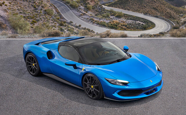 フェラーリ、830hpのハイブリッドオープン「296GTS」を発表｜Ferrari