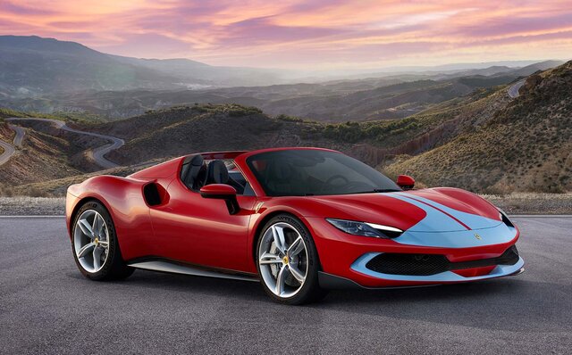 フェラーリ、830hpのハイブリッドオープン「296GTS」を発表｜Ferrari