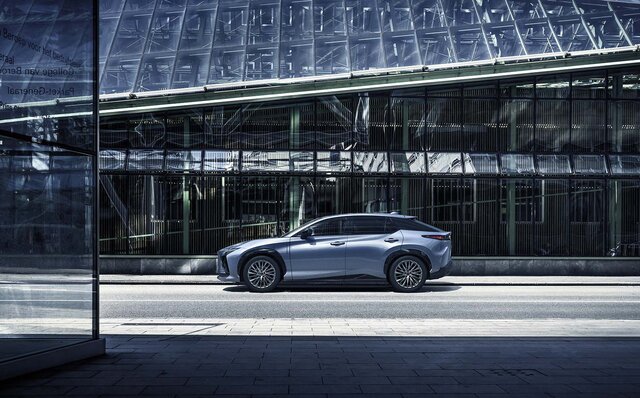 レクサス初となるバッテリーEV専用モデル「RZ」がワールドプレミア|LEXUS レクサス初となるバッテリーEV専用モデル「RZ」がワールドプレミア|LEXUS