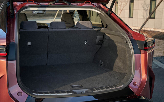 レクサス初となるバッテリーEV専用モデル「RZ」がワールドプレミア|LEXUS レクサス初となるバッテリーEV専用モデル「RZ」がワールドプレミア|LEXUS