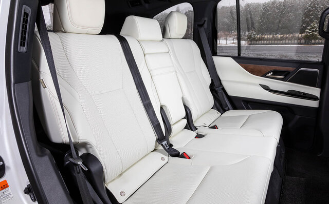 劇的に進化した新型レクサスLX、その乗り味をリポート|LEXUS 劇的に進化した新型レクサスLX、その乗り味をリポート|LEXUS