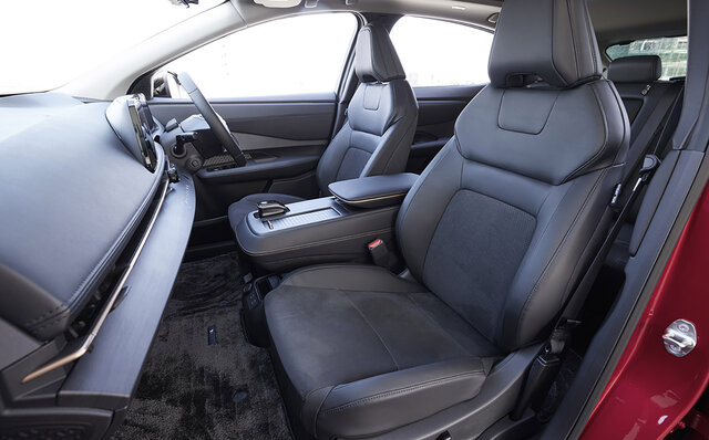 日産渾身のBEV「アリア」についに試乗、その走りをリポート｜NISSAN