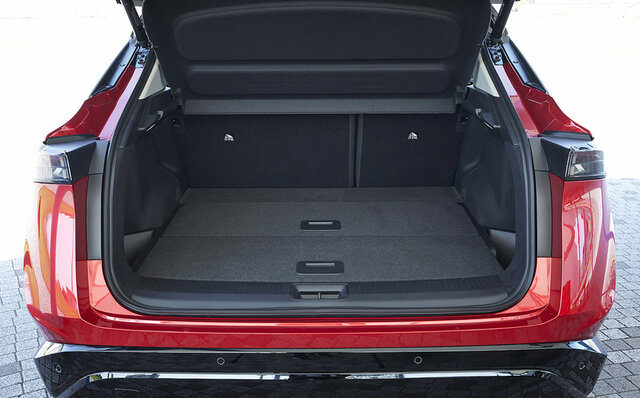 日産渾身のBEV「アリア」についに試乗、その走りをリポート｜NISSAN