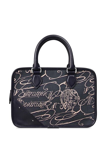 ベルルッティから新たな素材「スクリット アラベスク」を使用したバッグが登場｜BERLUTI