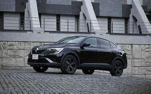 ルノー アルカナに試乗──F1マシン由来のハイブリッドシステムを搭載したクーペSUVの走りとは？｜Renault