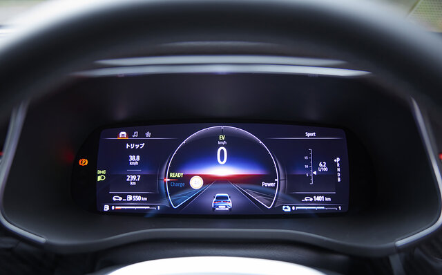 ルノー アルカナに試乗──F1マシン由来のハイブリッドシステムを搭載したクーペSUVの走りとは？｜Renault