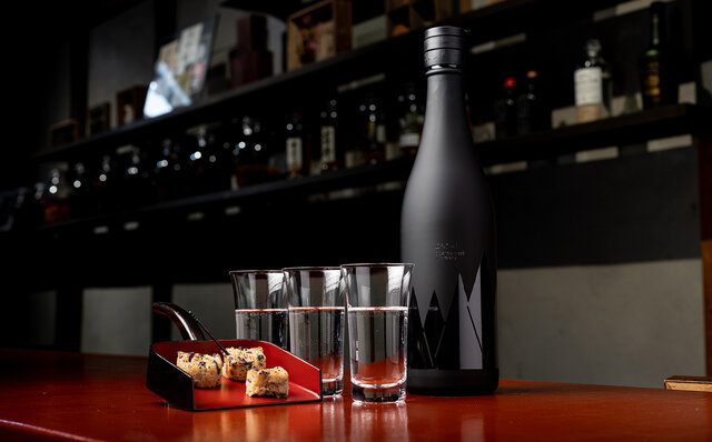 日本酒LOVER必見! 復活酒蔵併設の個性派宿で一夜を過ごす、唯一無二の体験「BYAKU Narai」|TRAVEL 日本酒LOVER必見! 復活酒蔵併設の個性派宿で一夜を過ごす、唯一無二の体験「BYAKU Narai」|TRAVEL