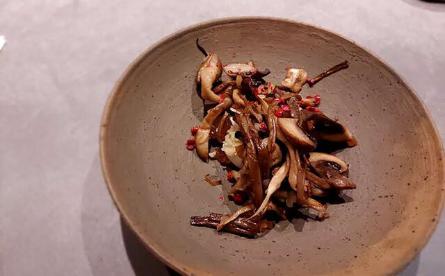 酒粕がクラフトジンに。サステナブルを実現する東京リバーサイド蒸溜所|EAT 酒粕がクラフトジンに。サステナブルを実現する東京リバーサイド蒸溜所|EAT