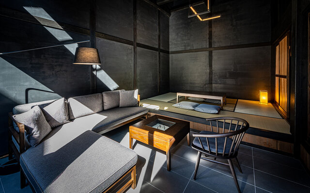 日本酒LOVER必見! 復活酒蔵併設の個性派宿で一夜を過ごす、唯一無二の体験「BYAKU Narai」|TRAVEL 日本酒LOVER必見! 復活酒蔵併設の個性派宿で一夜を過ごす、唯一無二の体験「BYAKU Narai」|TRAVEL