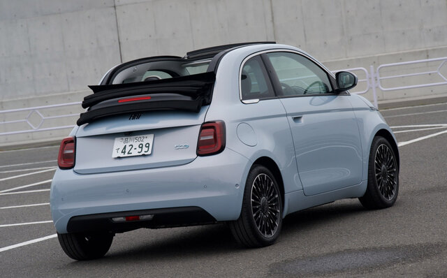 フィアット500eに試乗──アイコニックなデザインを受け継いだフィアット初のBEVの走りとは?|FIAT フィアット500eに試乗──アイコニックなデザインを受け継いだフィアット初のBEVの走りとは?|FIAT