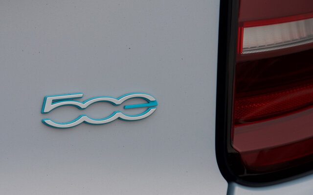 フィアット500eに試乗──アイコニックなデザインを受け継いだフィアット初のBEVの走りとは?|FIAT フィアット500eに試乗──アイコニックなデザインを受け継いだフィアット初のBEVの走りとは?|FIAT