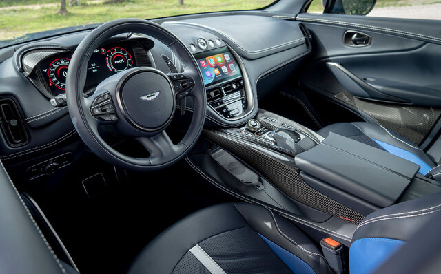 世界でもっともパワフルなSUV「アストンマーティンDBX707」に試乗──オーバー700psのパワーがもたらす走りとは｜ASTON MARTIN