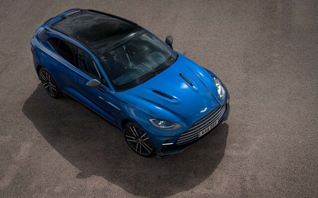 世界でもっともパワフルなSUV「アストンマーティンDBX707」に試乗──オーバー700psのパワーがもたらす走りとは｜ASTON MARTIN