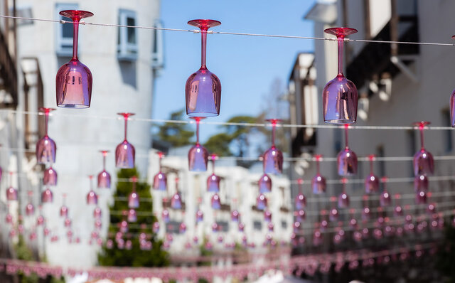 ワインも食材も地元愛! ペアリングディナー初心者にぜひお勧めしたい、破格コスパの絶品イタリア料理|TRAVEL ワインも食材も地元愛! ペアリングディナー初心者にぜひお勧めしたい、破格コスパの絶品イタリア料理|TRAVEL