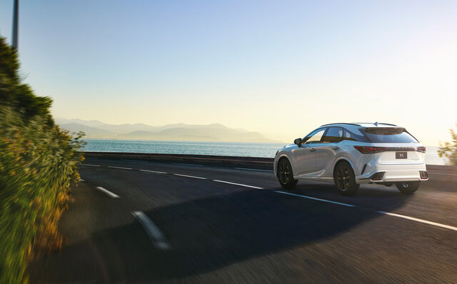 次世代レクサス第4弾モデル「RX」がワールドプレミア|LEXUS 次世代レクサス第4弾モデル「RX」がワールドプレミア|LEXUS