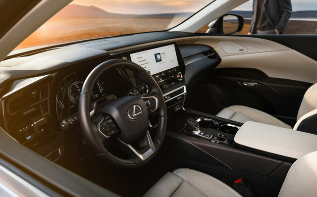 次世代レクサス第4弾モデル「RX」がワールドプレミア|LEXUS 次世代レクサス第4弾モデル「RX」がワールドプレミア|LEXUS