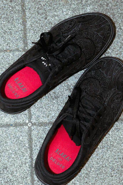 DELUXEとLAKAIのコラボスケートシューズが登場。GRIFFINをベースにした高級感溢れる一足｜DELUXE