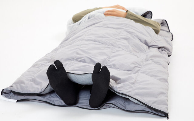 老舗寝具メーカー西川が、洗えるダウン寝袋「西川本気寝袋」を開発。自宅のふとんで寝ているような快適な寝心地を実現｜NISHIKAWA