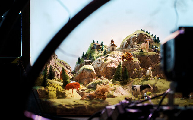 エルメスが描く遊び心と軽快さを体感できるイベント「エルメスシアター」東京ミッドタウンで世界初開催|HERMÈS エルメスが描く遊び心と軽快さを体感できるイベント「エルメスシアター」東京ミッドタウンで世界初開催|HERMÈS