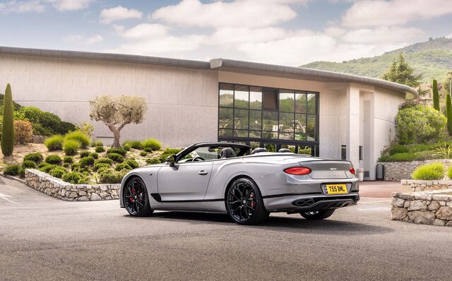 走りも、見た目もスポーティに進化したコンチネンタルGT SとGTC Sが誕生｜Bentley