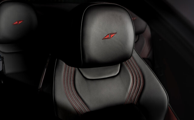 走りも、見た目もスポーティに進化したコンチネンタルGT SとGTC Sが誕生｜Bentley