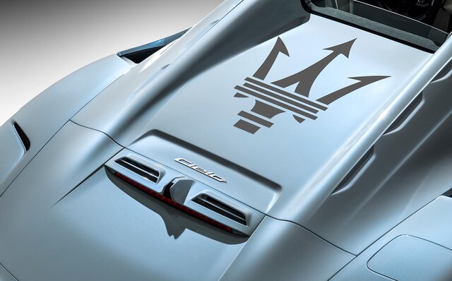 マセラティ MC20チェロに試乗──サーキットからリゾートまで何にでも使える万能スーパースポーツ｜Maserati