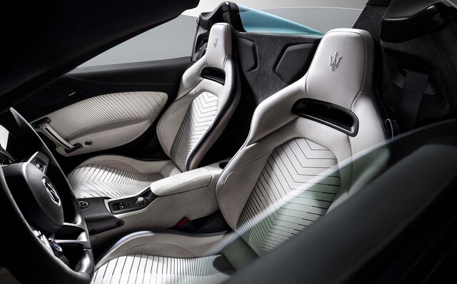 マセラティ MC20チェロに試乗──サーキットからリゾートまで何にでも使える万能スーパースポーツ｜Maserati