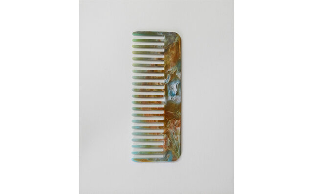 トップヘアスタイリストが作る100%リサイクルプラスチックのヘアコーム|RE=COMB トップヘアスタイリストが作る100%リサイクルプラスチックのヘアコーム|RE=COMB