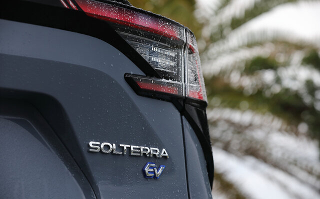 トヨタとスバルが共同開発したSUV型BEV、bZ4Xとソルテラに試乗　その乗り味の違いに迫る｜TOYOTA  SUBARU