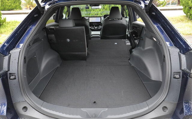 トヨタとスバルが共同開発したSUV型BEV、bZ4Xとソルテラに試乗　その乗り味の違いに迫る｜TOYOTA  SUBARU