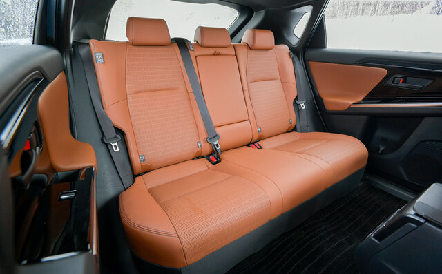 トヨタとスバルが共同開発したSUV型BEV、bZ4Xとソルテラに試乗　その乗り味の違いに迫る｜TOYOTA  SUBARU