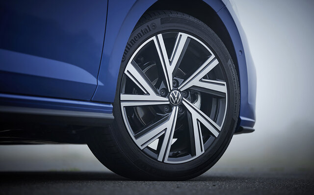 新型フォルクスワーゲン ポロに試乗──フォルクスワーゲンの底力を実感|Volkswagen 新型フォルクスワーゲン ポロに試乗──フォルクスワーゲンの底力を実感|Volkswagen