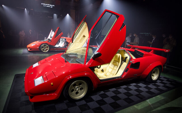 48Vハイブリッドの新型「カウンタック」が日本上陸｜Lamborghini