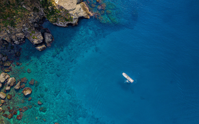 水深15m。南伊豆の美しい海の底でゆっくりと熟成された特別なワイン|SUBRINA 水深15m。南伊豆の美しい海の底でゆっくりと熟成された特別なワイン|SUBRINA