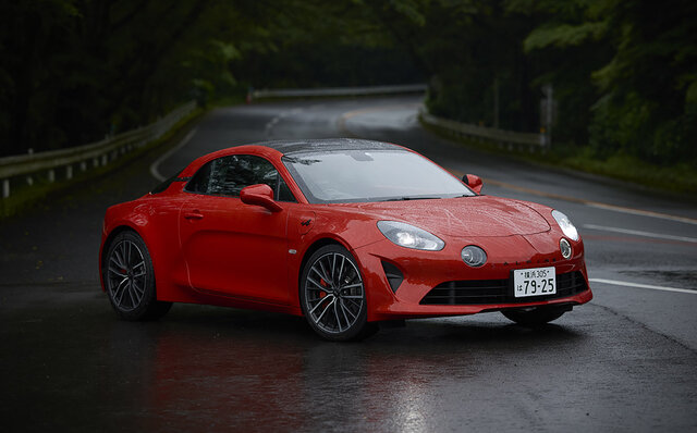 新型アルピーヌA110に試乗──“110GT”と“110S” その違いに迫る｜Alpine