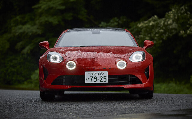 新型アルピーヌA110に試乗──“110GT”と“110S” その違いに迫る|Alpine 新型アルピーヌA110に試乗──“110GT”と“110S” その違いに迫る|Alpine