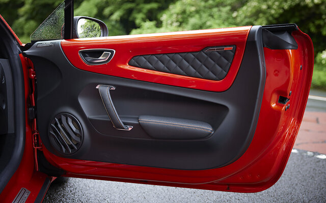 新型アルピーヌA110に試乗──“110GT”と“110S” その違いに迫る|Alpine 新型アルピーヌA110に試乗──“110GT”と“110S” その違いに迫る|Alpine