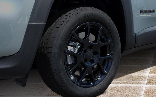 リサイクル素材をシートに用いたエシカルなPHEVレネゲードの限定車|Jeep® リサイクル素材をシートに用いたエシカルなPHEVレネゲードの限定車|Jeep®