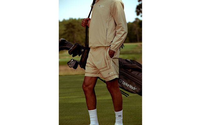 KithとTaylorMadeによるゴルフコレクションが登場。アパレルからゴルフクラブまで幅広いアイテムを展開｜Kith