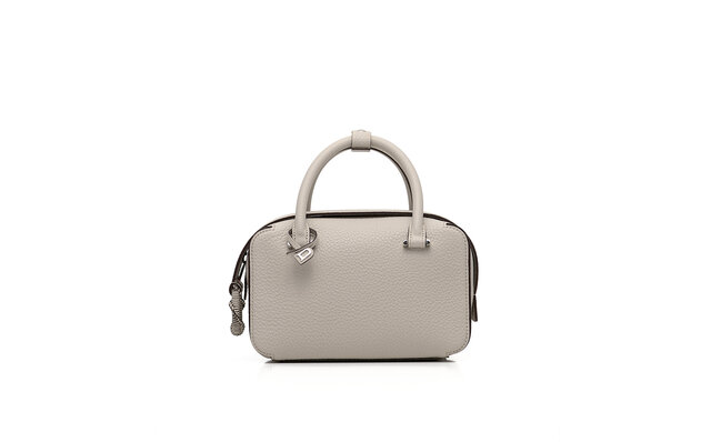 デルヴォーから、新たな技術を取り入れた新作コレクション「THE LEATHER MASTERY」登場｜DELVAUX