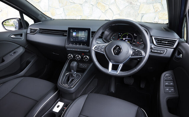 ルノー ルーテシアE-TECHハイブリッドに試乗──スポーティな走りと驚異の低燃費を両立｜Renault