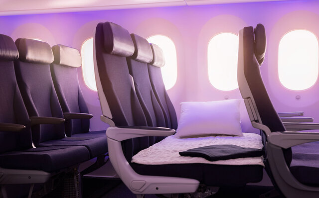 エコノミークラスでもベッドで横たわれる?! ニュージーランド航空が新シートを発表｜Air New Zealand