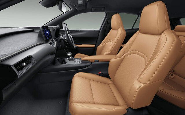 走りの味の深化──マイナーチェンジを受けた新型レクサスUXが発売｜LEXUS