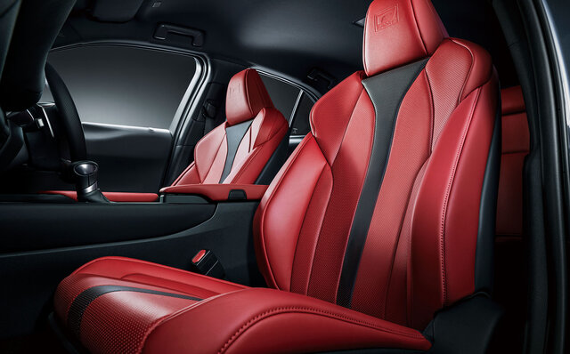 走りの味の深化──マイナーチェンジを受けた新型レクサスUXが発売｜LEXUS