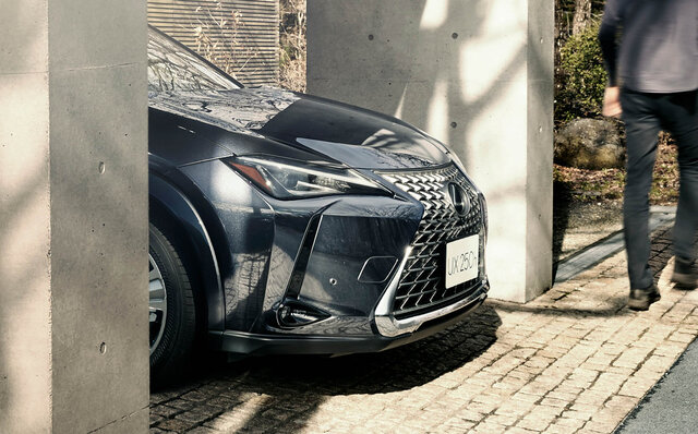 走りの味の深化──マイナーチェンジを受けた新型レクサスUXが発売｜LEXUS